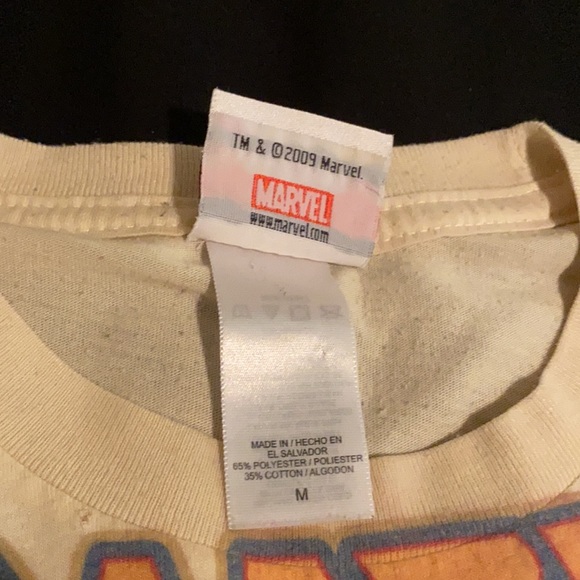 Official licensed Marvel Spider-Man Men's t-shirt. - Picture 2 of 2